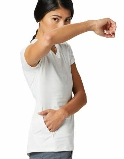 Mountain Hardwear Womens Mighty Stripe T Shirt - Fogbank