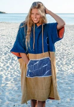 Wave Hawaii Flow Bamboo Cotton Poncho - Large Fit Hiking