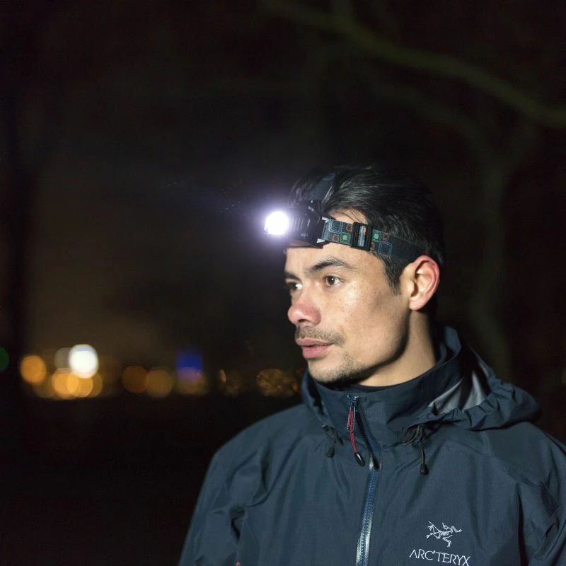 Hiking Macgyver Headlamp Strong Expert 800LM - Black