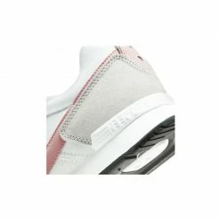 Footwear Nike Womens Venture Runner Shoes - White
