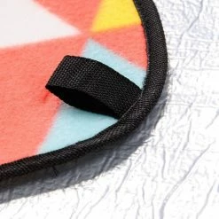 Meteor Triangles Picnic Blanket 200x200 CM - Red