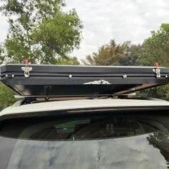 Dutch Mountains Triangle Roof Tent